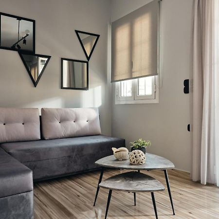 Pothos Suites Закінф Екстер'єр фото